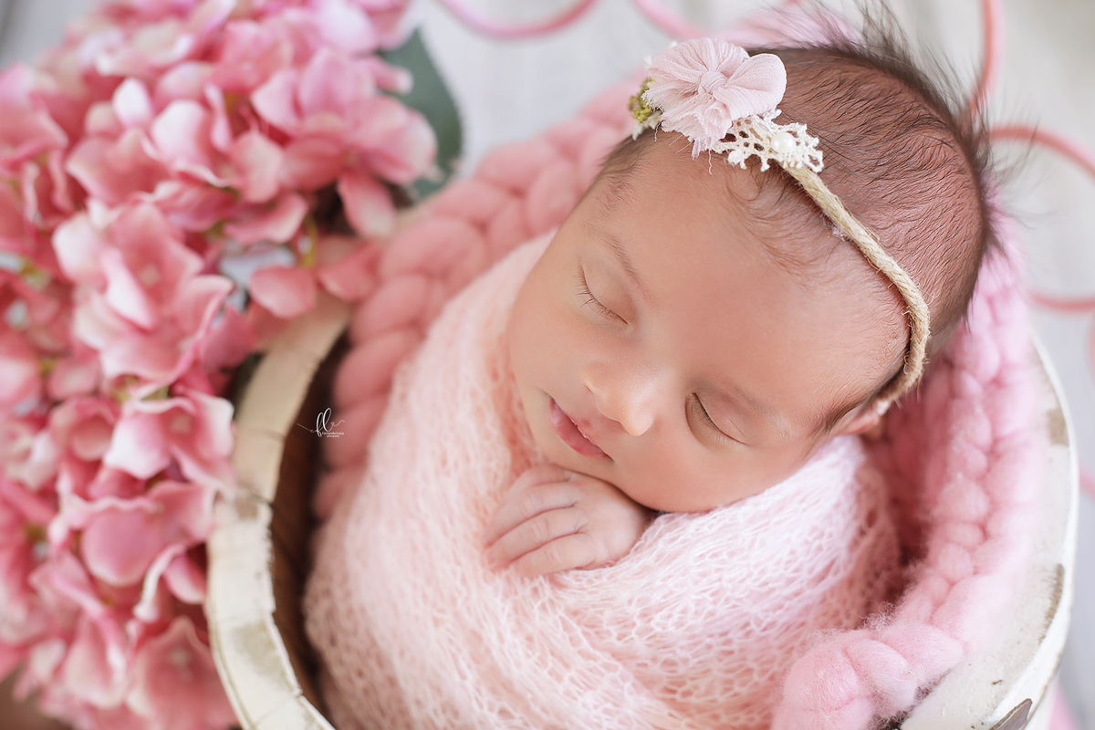 newborn, sessão newborn,newborn menina, newborn brasil,newborn ideias, ideias sessão newborn menina, ideias sessão newborn, recem nascido, bebes fofos, bebes, ideias fotos de bebes, ideias de fotos de bebes recem nascido, poses newborn,