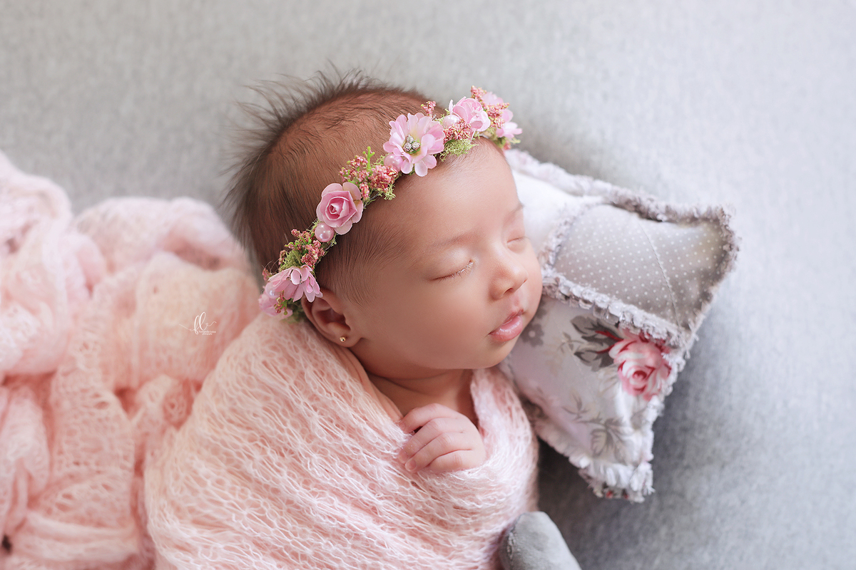 newborn, sessão newborn,newborn menina, newborn brasil,newborn ideias, ideias sessão newborn menina, ideias sessão newborn, recem nascido, bebes fofos, bebes, ideias fotos de bebes, ideias de fotos de bebes recem nascido, poses newborn,