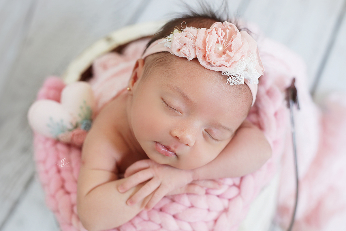 newborn, sessão newborn,newborn menina, newborn brasil,newborn ideias, ideias sessão newborn menina, ideias sessão newborn, recem nascido, bebes fofos, bebes, ideias fotos de bebes, ideias de fotos de bebes recem nascido, poses newborn,