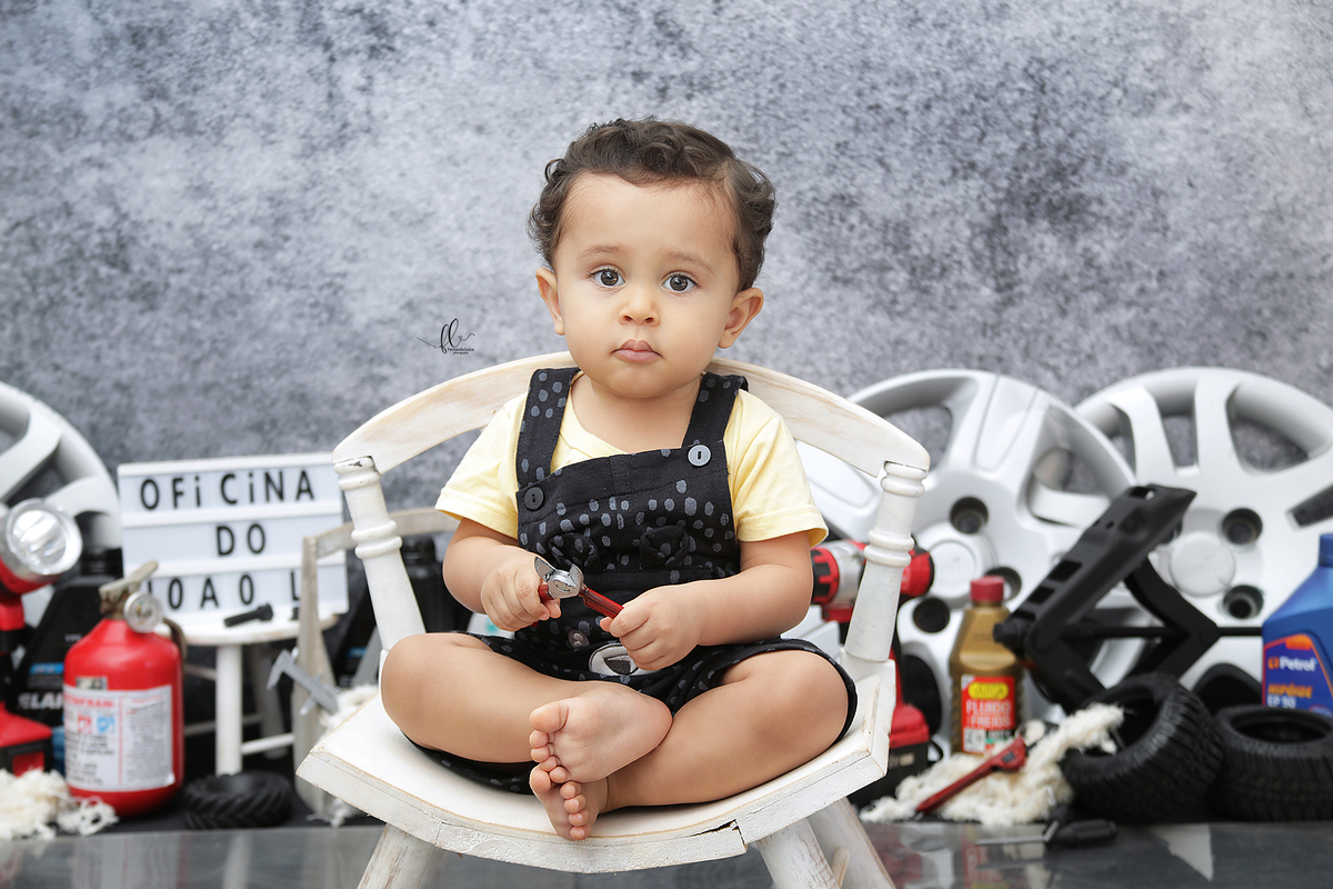 smash the cake, smash the cake menino, smash menino. ideias de smash the cake menino, ideias de sessão de um ano menino, sessão de menino, mecanico, smash the cake mecanico, oficina mecanica smash the cake oficina, sessão oficina mecanica, carro, pneu, 