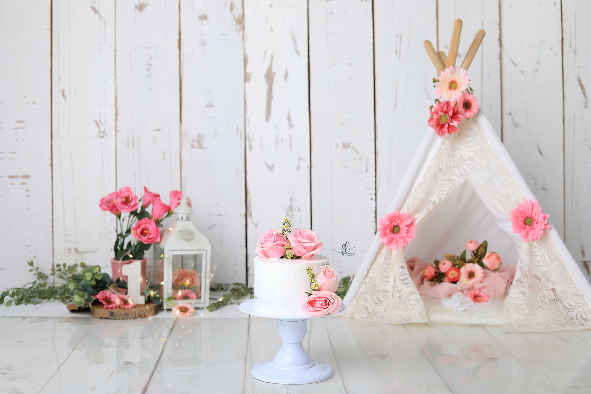 smash, smash the cake, ideias jardim encantado, sessão do bolinho, cake smash, smash the cake tema jardim encantado, smash the cake cenário jardim, jardim encantado,bolo jardim encantado,smash the cake para menina,sessão de um ano no tema jardim,borboleta