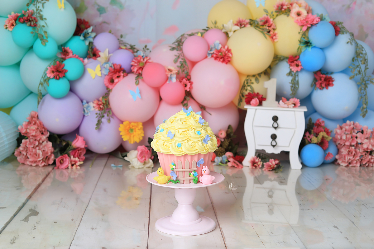 smash, smash the cake, ideias jardim encantado, sessão do bolinho, cake smash, smash the cake tema jardim encantado, smash the cake cenário jardim, jardim encantado,bolo jardim encantado,smash the cake para menina,sessão de um ano no tema jardim,borboleta