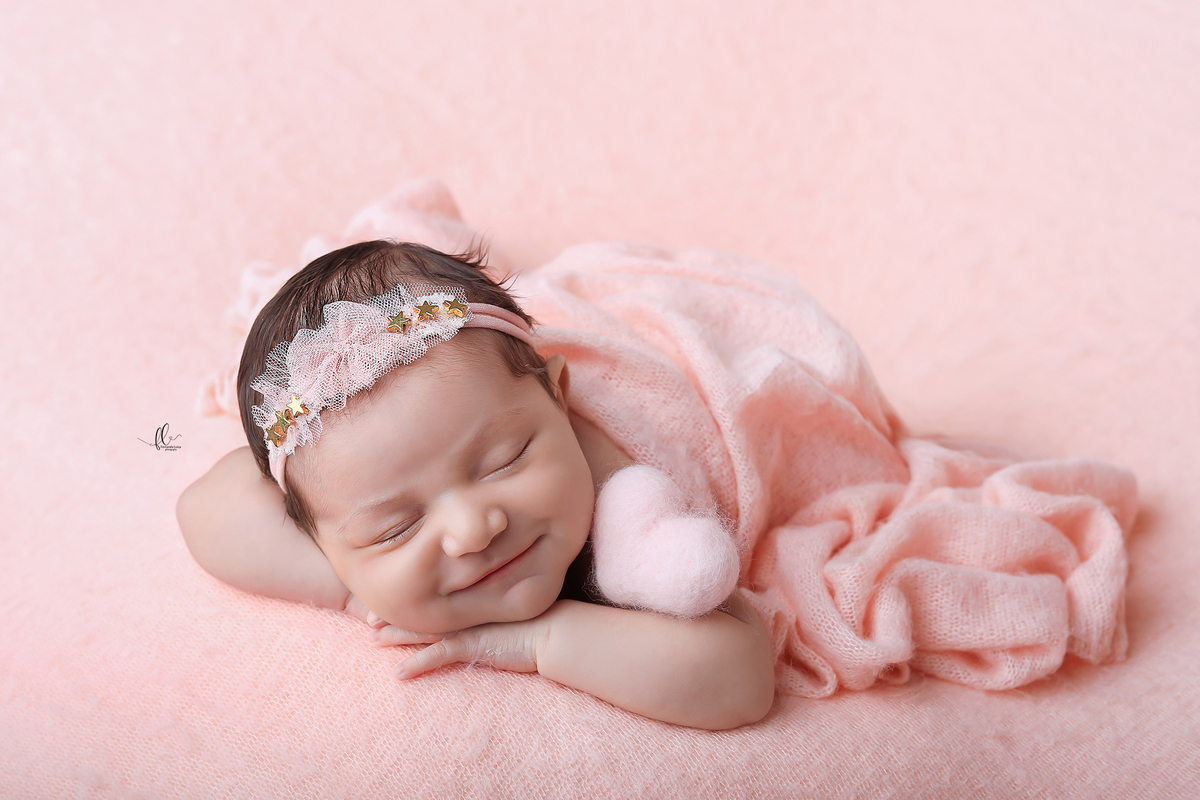 newborn, sessão newborn,newborn menina, newborn brasil,newborn ideias, ideias sessão newborn menina, ideias sessão newborn, recem nascido, bebes fofos, bebes, ideias fotos de bebes, ideias de fotos de bebes recem nascido, poses newborn,