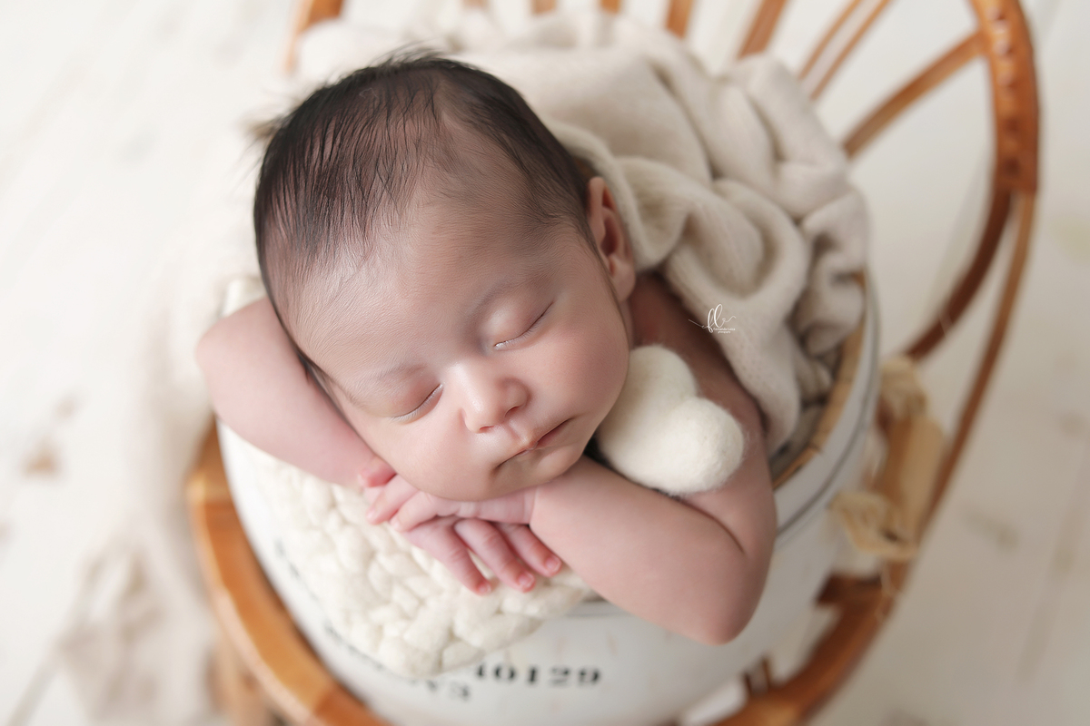 newborn, sessão newborn,newborn menina, newborn brasil,newborn ideias, ideias sessão newborn menina, ideias sessão newborn, recem nascido, bebes fofos, bebes, ideias fotos de bebes, ideias de fotos de bebes recem nascido, poses newborn,