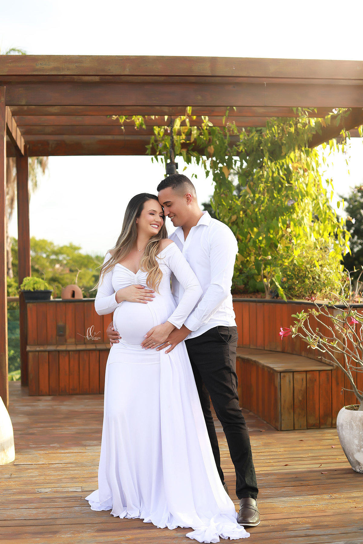 gestante,mundo rosa, gestante menina, ensaio gestante,ensaio fotografico de gravida, fotos de gravida, gravida linda, ideias para ensaio gestante, ideias para gestantes, cha de bebe, recem nascido, nome em tricotim, meninas, roupinhas para bebes, tricotim