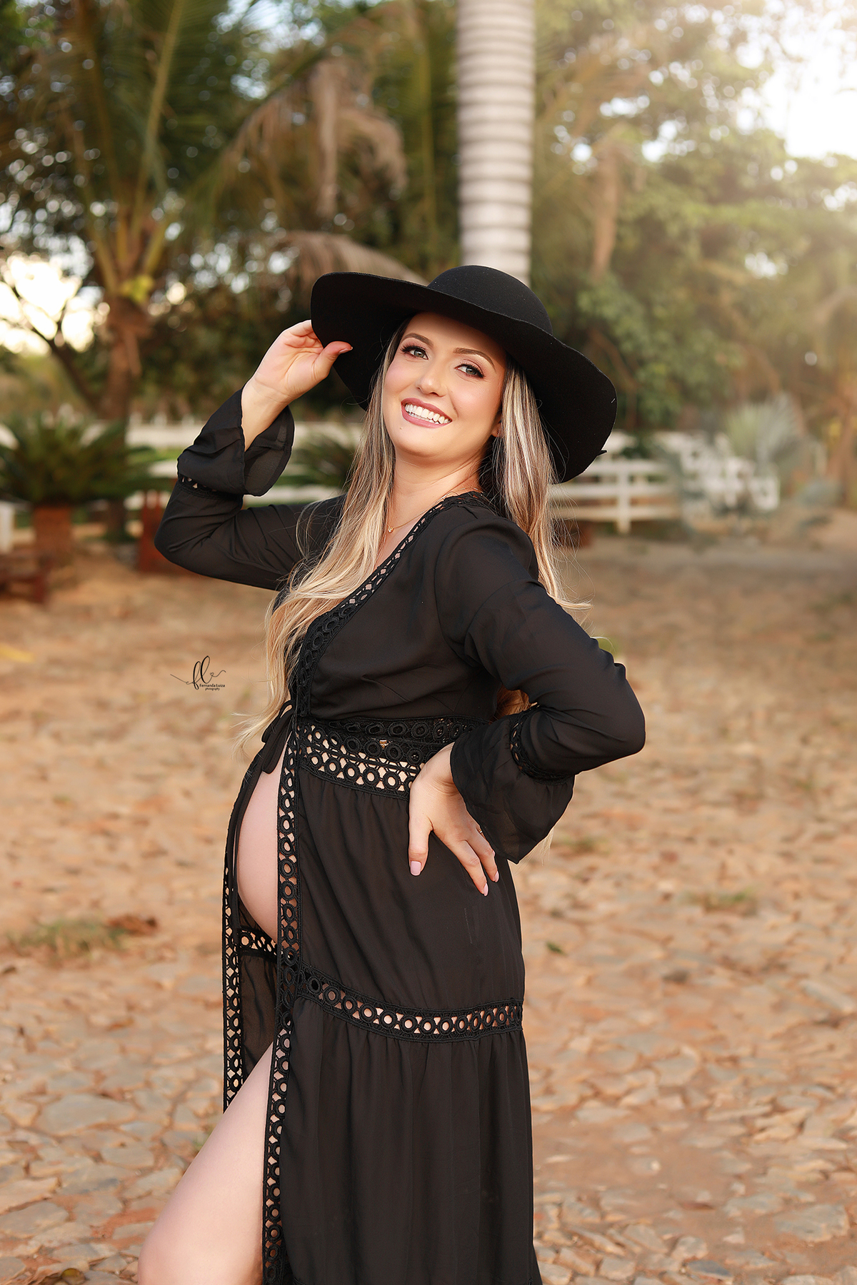 gestante,mundo rosa, gestante menina, ensaio gestante,ensaio fotografico de gravida, fotos de gravida, gravida linda, ideias para ensaio gestante, ideias para gestantes, cha de bebe, recem nascido, nome em tricotim, meninas, roupinhas para bebes, tricotim