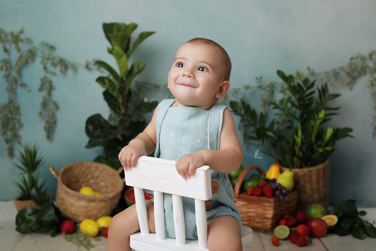 acompahamento do bebe,sessão de frutas, frutinhas, introdução alimentar, sessão das frutas, frutas, mini sessoa frutas, frutinhas, sessão do bebe, fotos com melancia, melancia, morango, sessao com morangos, sessão com melancia