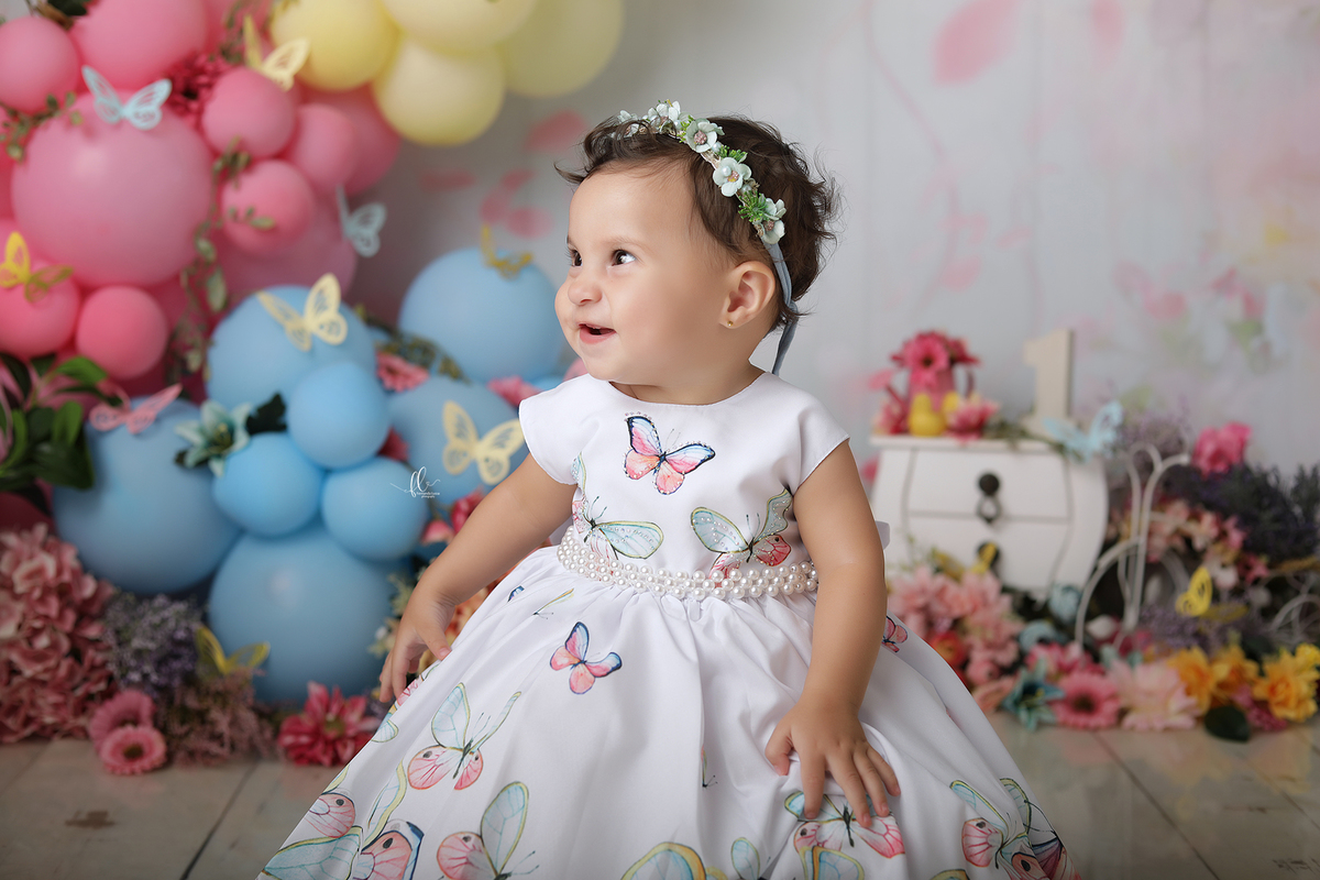 smash, smash the cake, ideias jardim encantado, sessão do bolinho, cake smash, smash the cake tema jardim encantado, smash the cake cenário jardim, jardim encantado,bolo jardim encantado,smash the cake para menina,sessão de um ano no tema jardim,borboleta