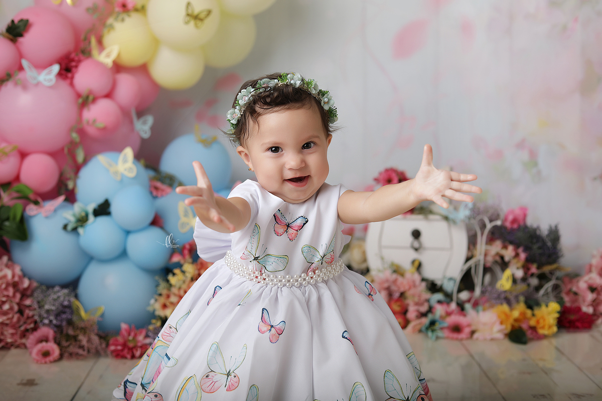 smash, smash the cake, ideias jardim encantado, sessão do bolinho, cake smash, smash the cake tema jardim encantado, smash the cake cenário jardim, jardim encantado,bolo jardim encantado,smash the cake para menina,sessão de um ano no tema jardim,borboleta