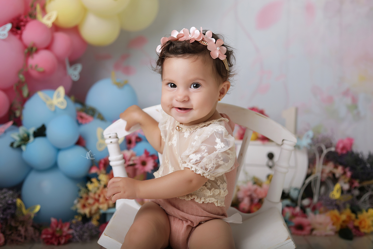 smash, smash the cake, ideias jardim encantado, sessão do bolinho, cake smash, smash the cake tema jardim encantado, smash the cake cenário jardim, jardim encantado,bolo jardim encantado,smash the cake para menina,sessão de um ano no tema jardim,borboleta