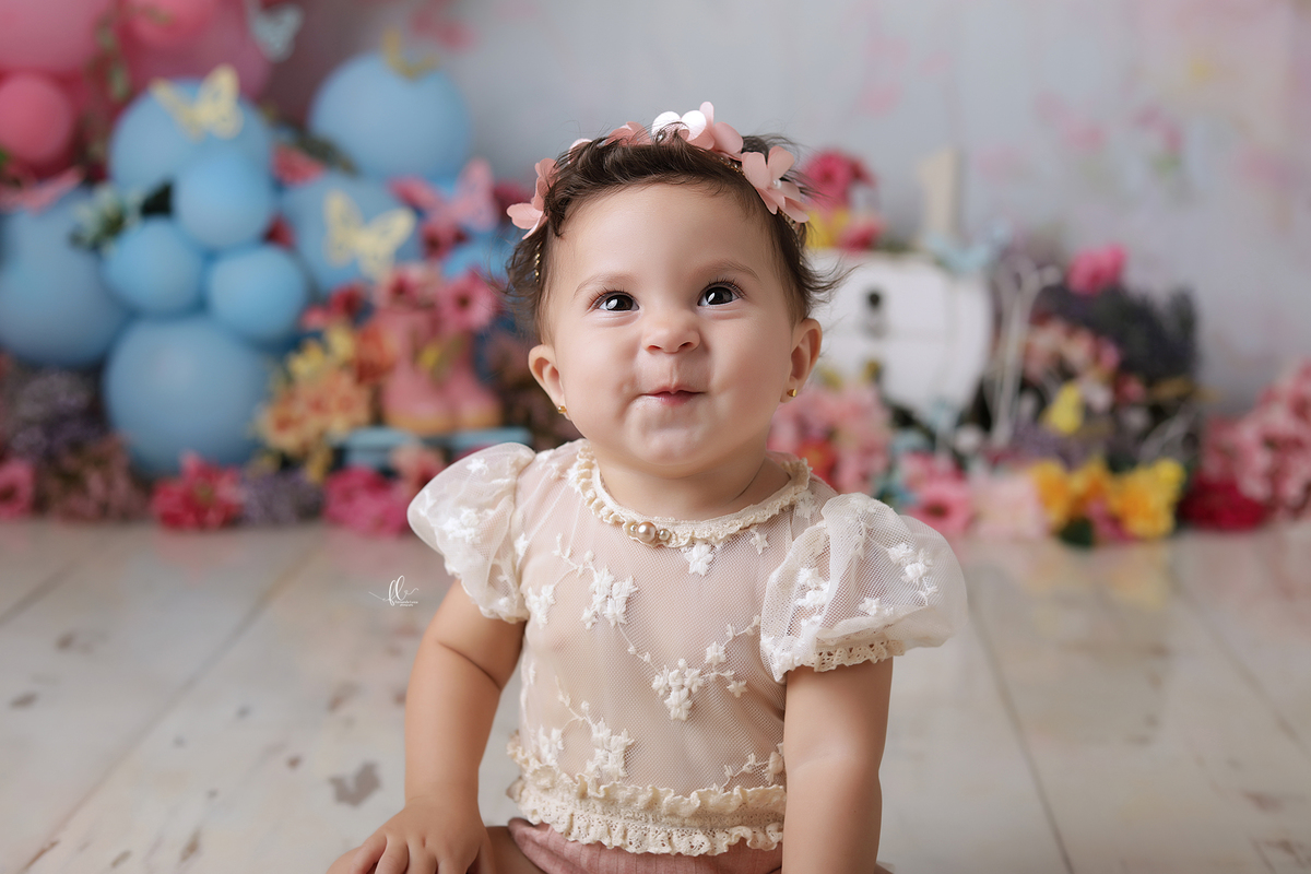 smash, smash the cake, ideias jardim encantado, sessão do bolinho, cake smash, smash the cake tema jardim encantado, smash the cake cenário jardim, jardim encantado,bolo jardim encantado,smash the cake para menina,sessão de um ano no tema jardim,borboleta