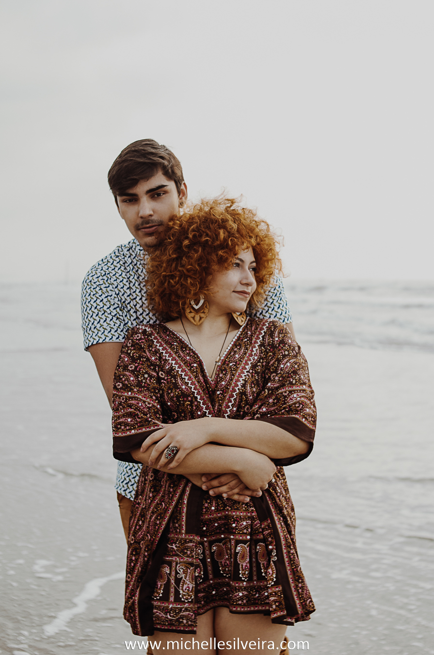 ensaio fotográfico de casal na praia  em ilha comprida são paulo