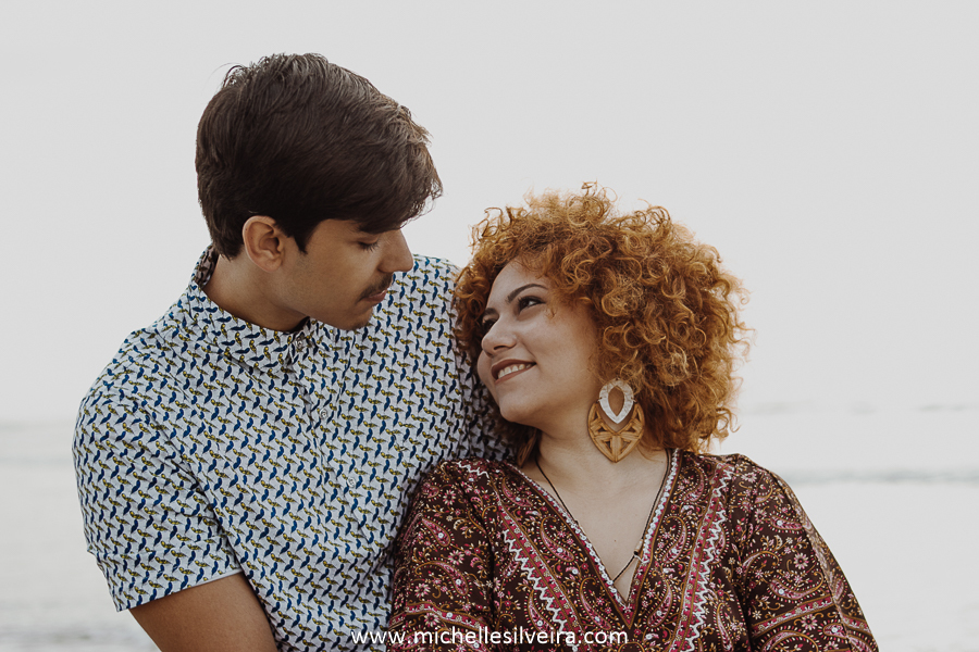 ensaio fotográfico de casal na praia  em ilha comprida são paulo