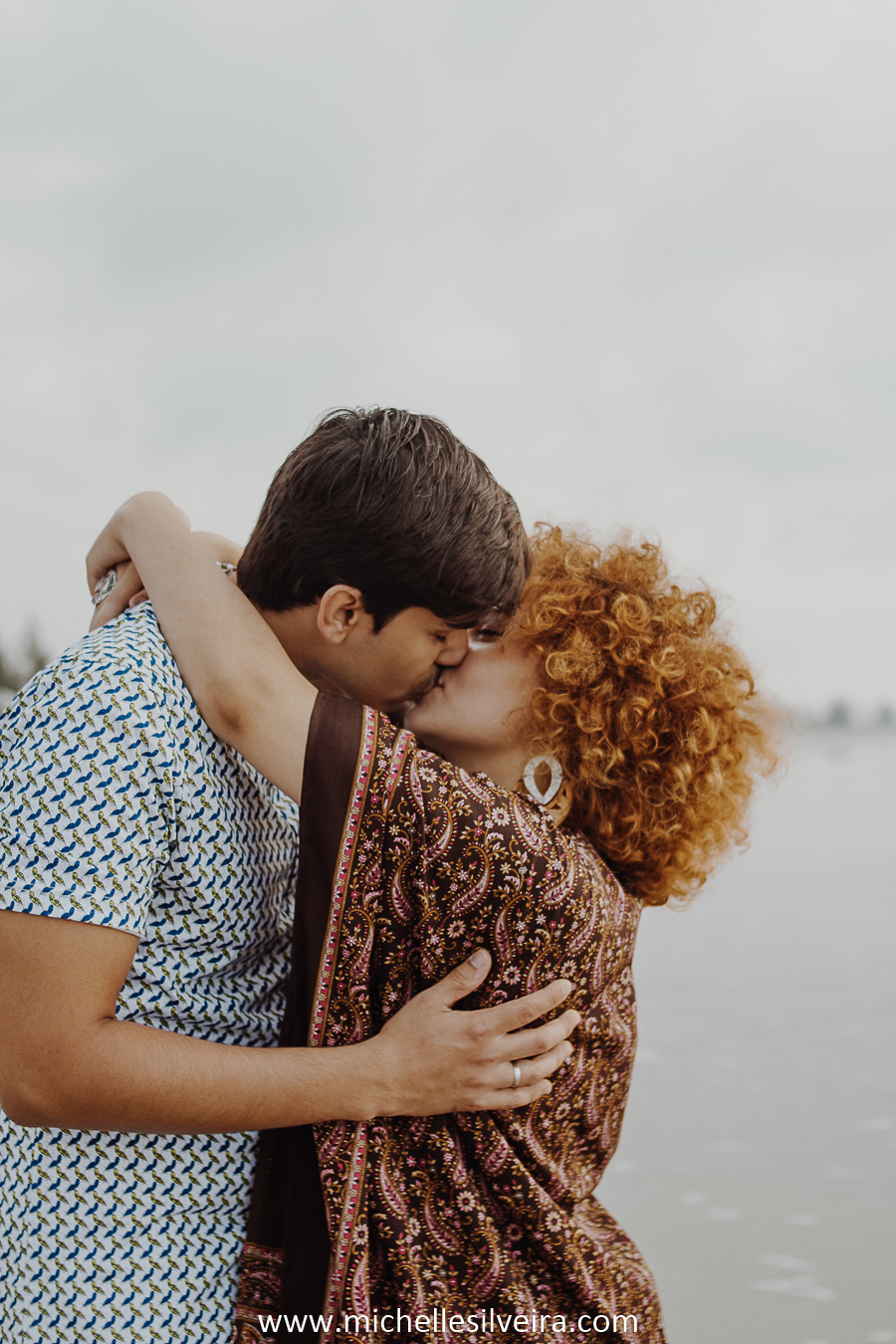 ensaio fotográfico de casal na praia  em ilha comprida são paulo