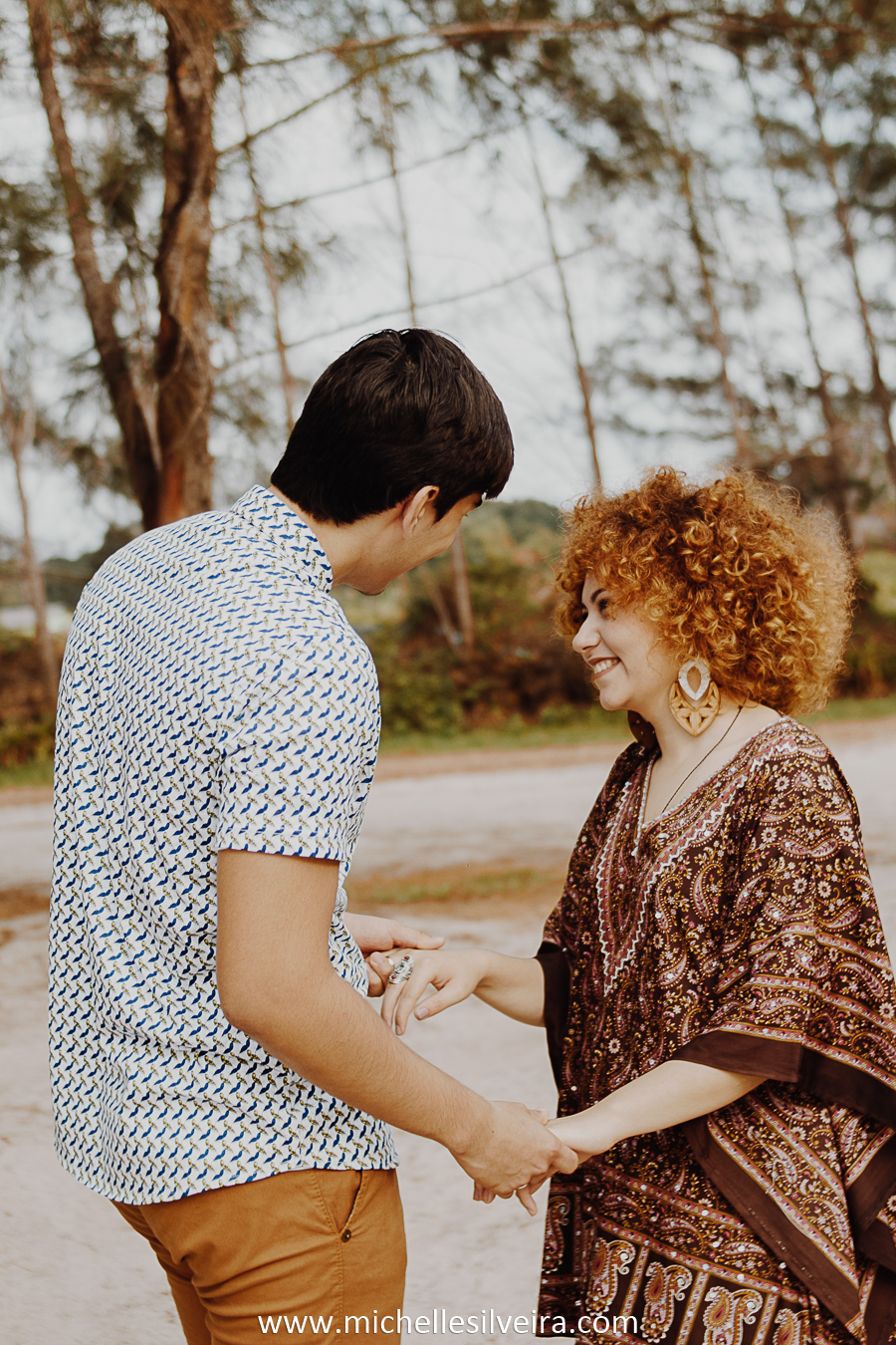 ensaio fotográfico de casal na praia  em ilha comprida são paulo