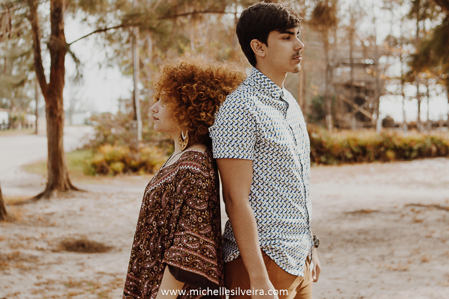 ensaio fotográfico de casal na praia  em ilha comprida são paulo