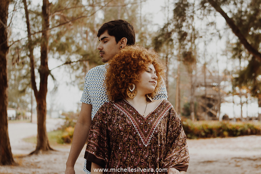 ensaio fotográfico de casal na praia  em ilha comprida são paulo