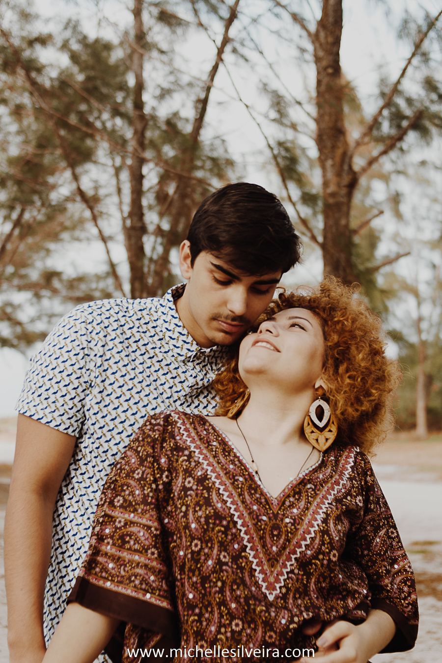 ensaio fotográfico de casal na praia  em ilha comprida são paulo
