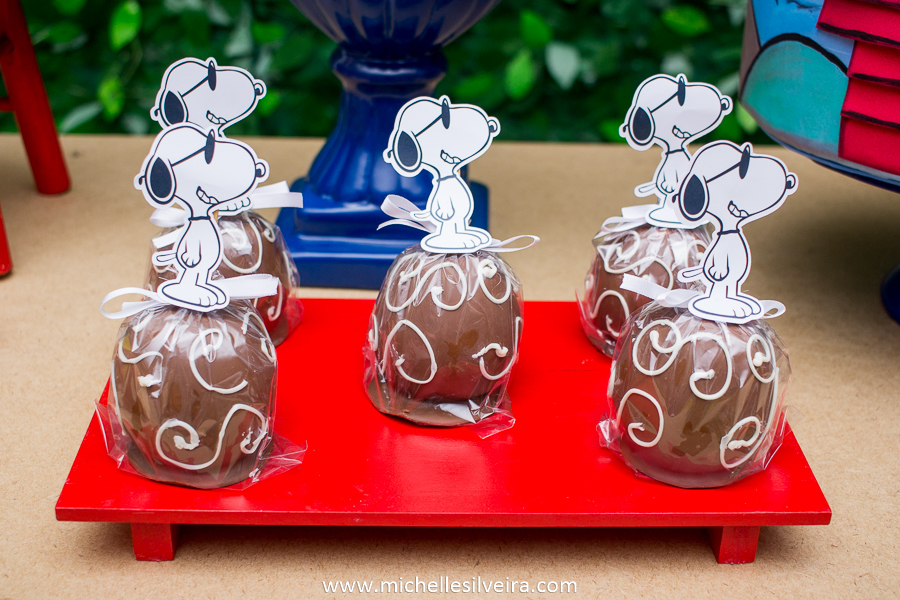 Fotografia de Festa Infantil tema turma do Snoopy no buffet kairós em Diadema - SP