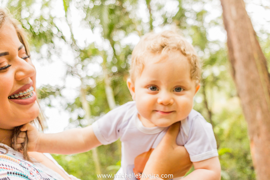 ensaio fotográfico lifestyle de bebe no parque do paço em Diadema - sp