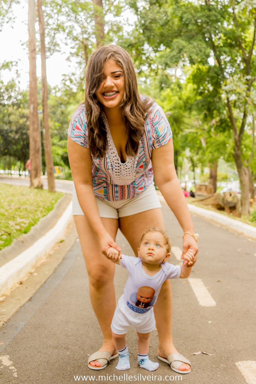 ensaio fotográfico lifestyle de bebe no parque do paço em Diadema - sp