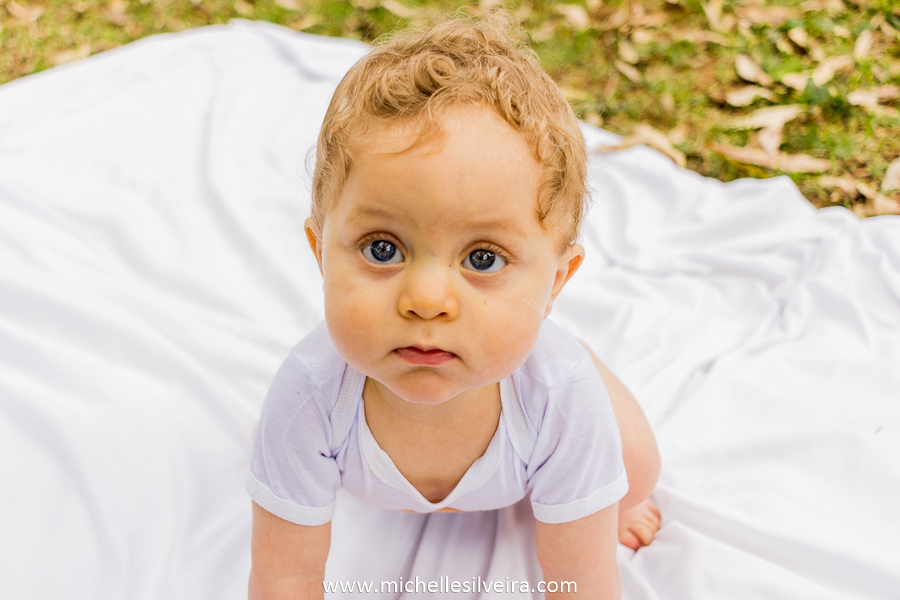 ensaio fotográfico lifestyle de bebe no parque do paço em Diadema - sp