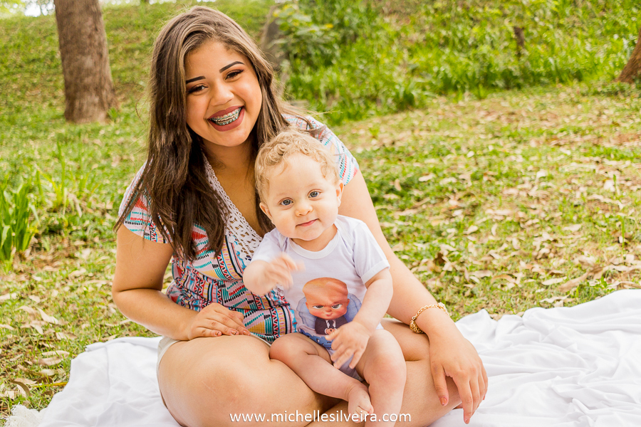 ensaio fotográfico lifestyle de bebe no parque do paço em Diadema - sp