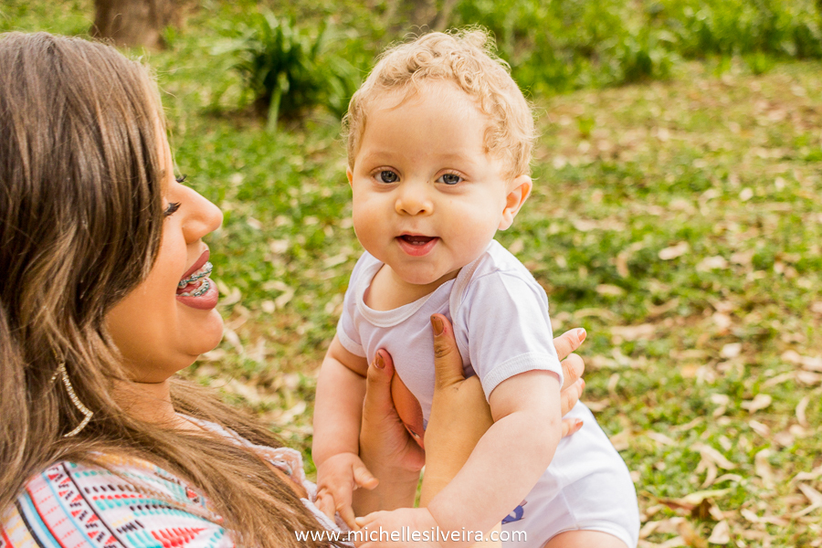 ensaio fotográfico lifestyle de bebe no parque do paço em Diadema - sp