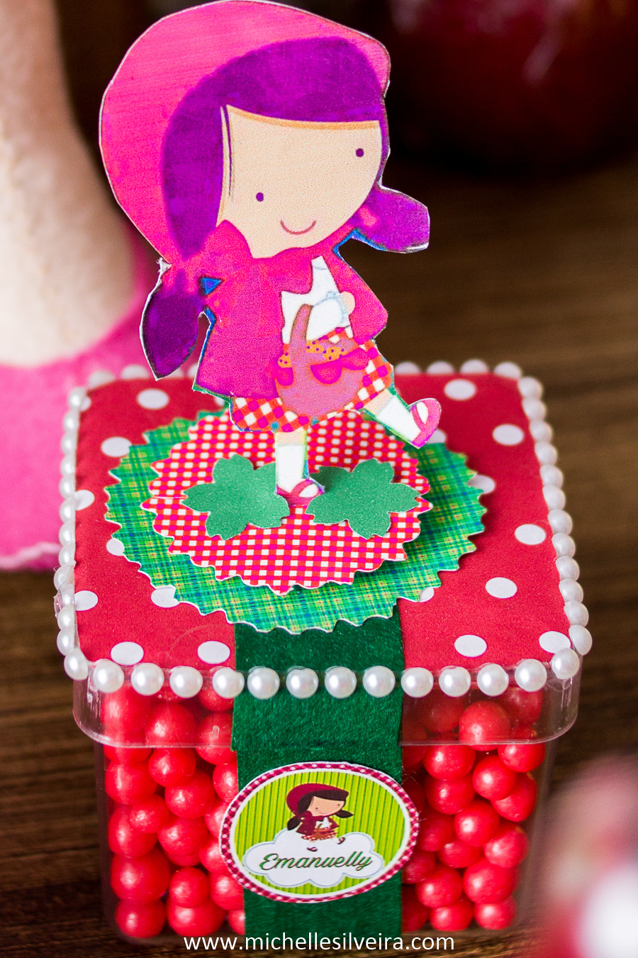 Fotografia de Festa Infantil tema chapeuzinho vermelho em sp