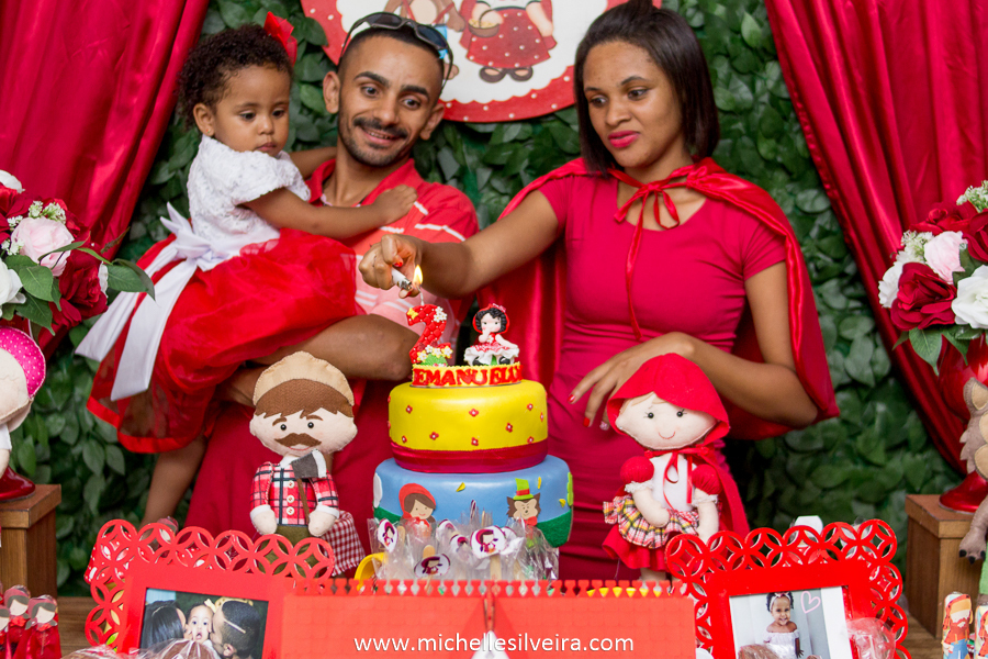 Fotografia de Festa Infantil tema chapeuzinho vermelho em sp