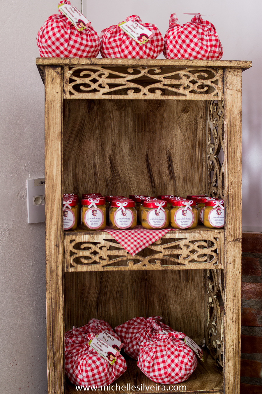 Fotografia de Festa Infantil tema chapeuzinho vermelho em sp