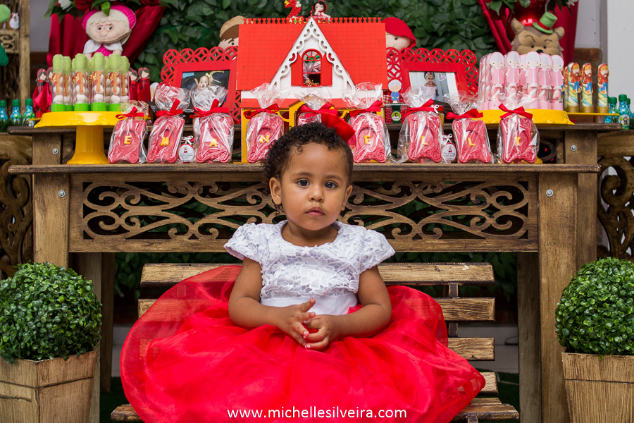Fotografia de Festa Infantil tema chapeuzinho vermelho em sp