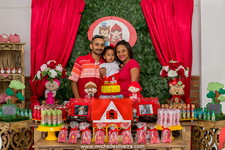 Fotografia de Festa Infantil tema chapeuzinho vermelho em sp