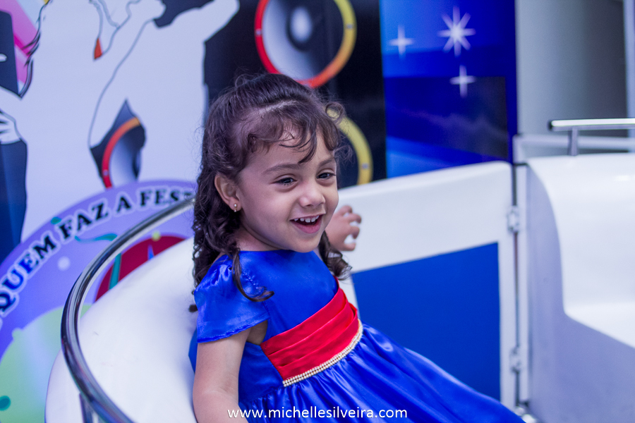 Fotografia de Festa Infantil tema Show da Luna
 no buffet kairós em Diadema - SP