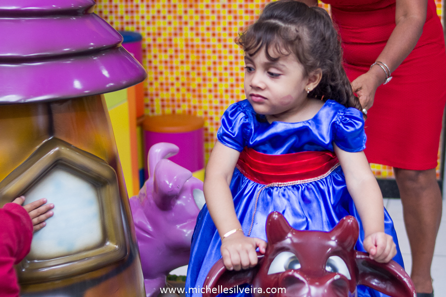 Fotografia de Festa Infantil tema Show da Luna
 no buffet kairós em Diadema - SP