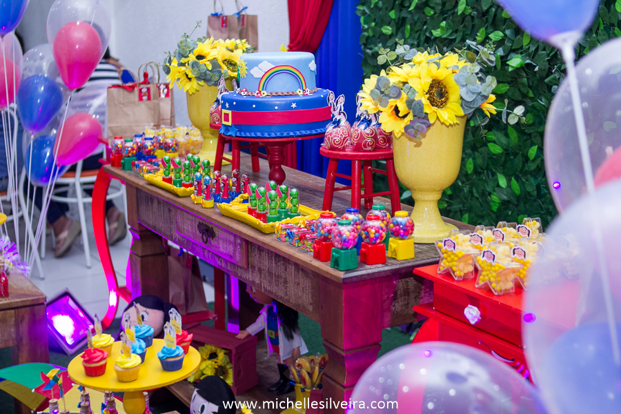 Fotografia de Festa Infantil tema Show da Luna
 no buffet kairós em Diadema - SP