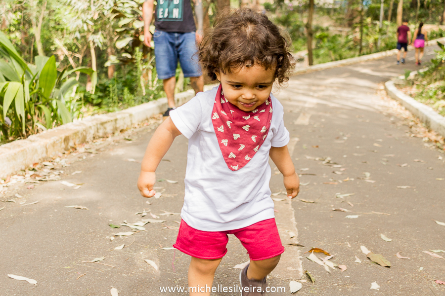 Ensaio fotográfico lifestyle de família no parque do paço em Diadema - sp