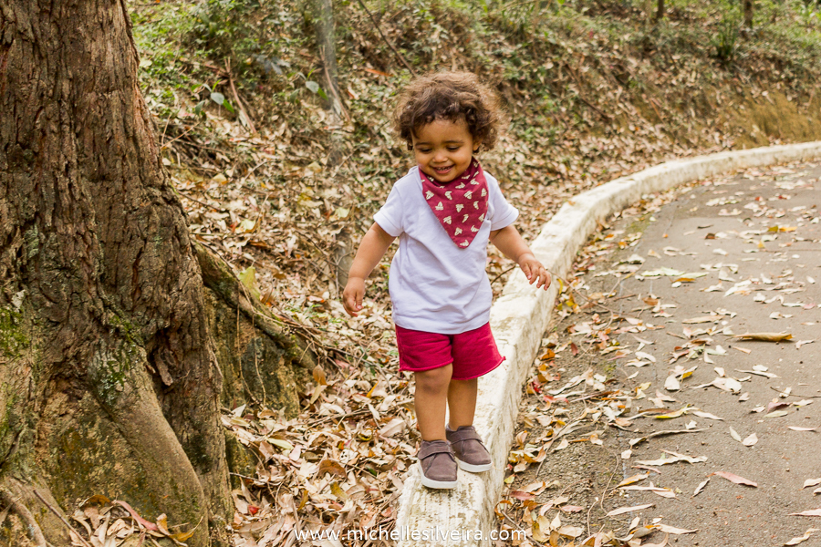 Ensaio fotográfico lifestyle de família no parque do paço em Diadema - sp