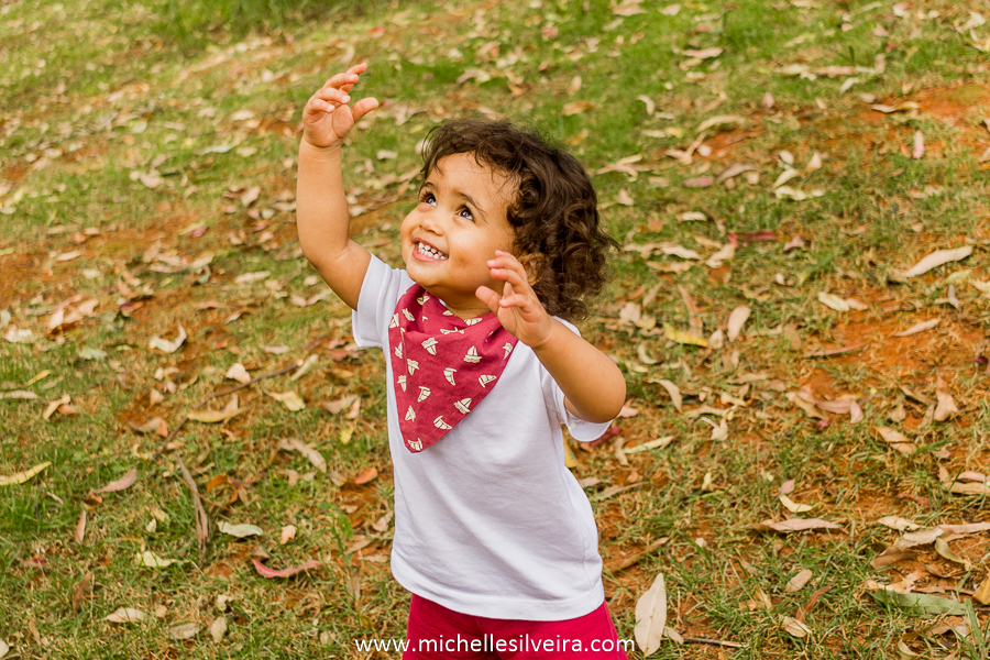 Ensaio fotográfico lifestyle de família no parque do paço em Diadema - sp
