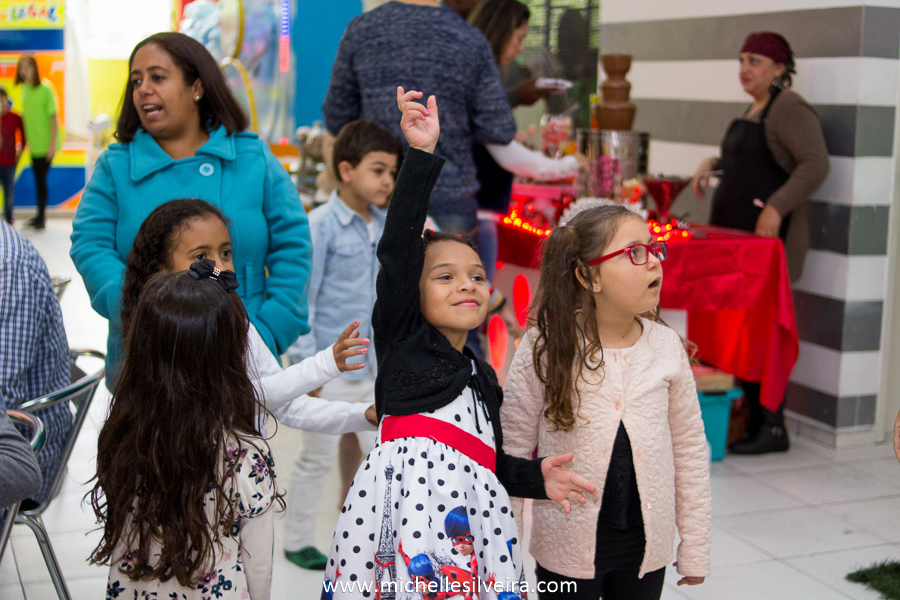 Fotografia de Festa Infantil 5 anos tema lady bug miraculous em são paulo