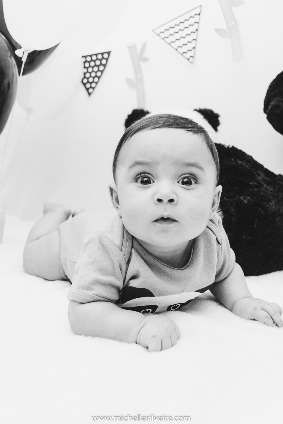 ensaio de 6 meses - acompanhamneto mensal na zona sul de são paulo - michelle silveira fotografia - tema panda