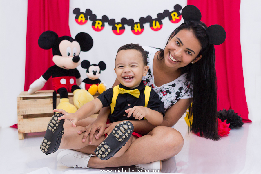 ensaio fotografico infantil tema mickey mouse - arthur 2 anos - em diadema - michellesilveirafotografia