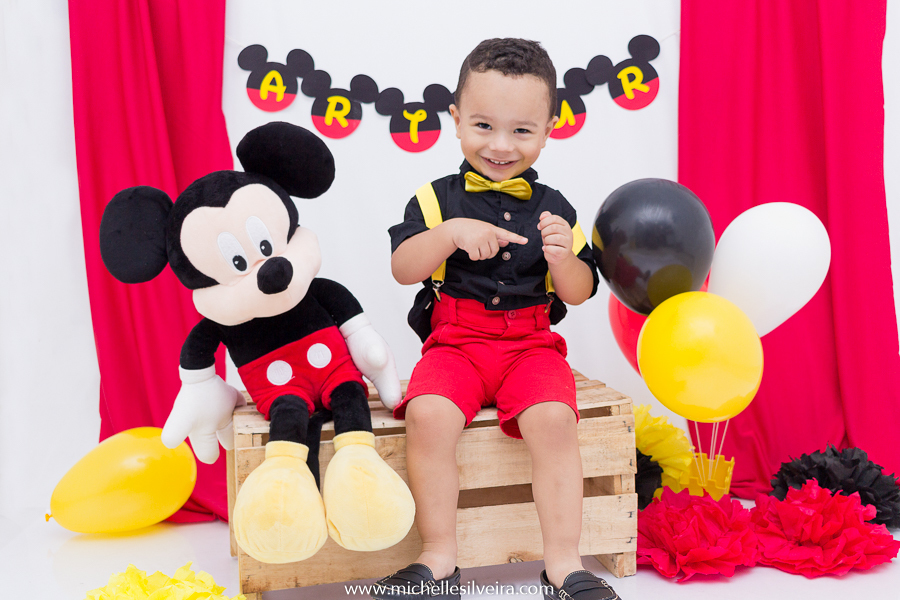 ensaio fotografico infantil tema mickey mouse - arthur 2 anos - em diadema - michellesilveirafotografia