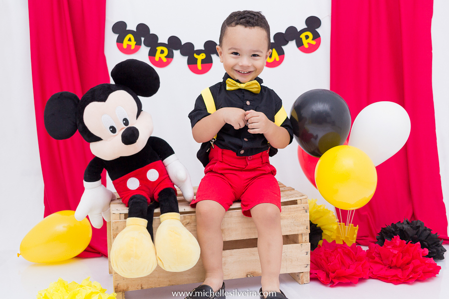 ensaio fotografico infantil tema mickey mouse - arthur 2 anos - em diadema - michellesilveirafotografia