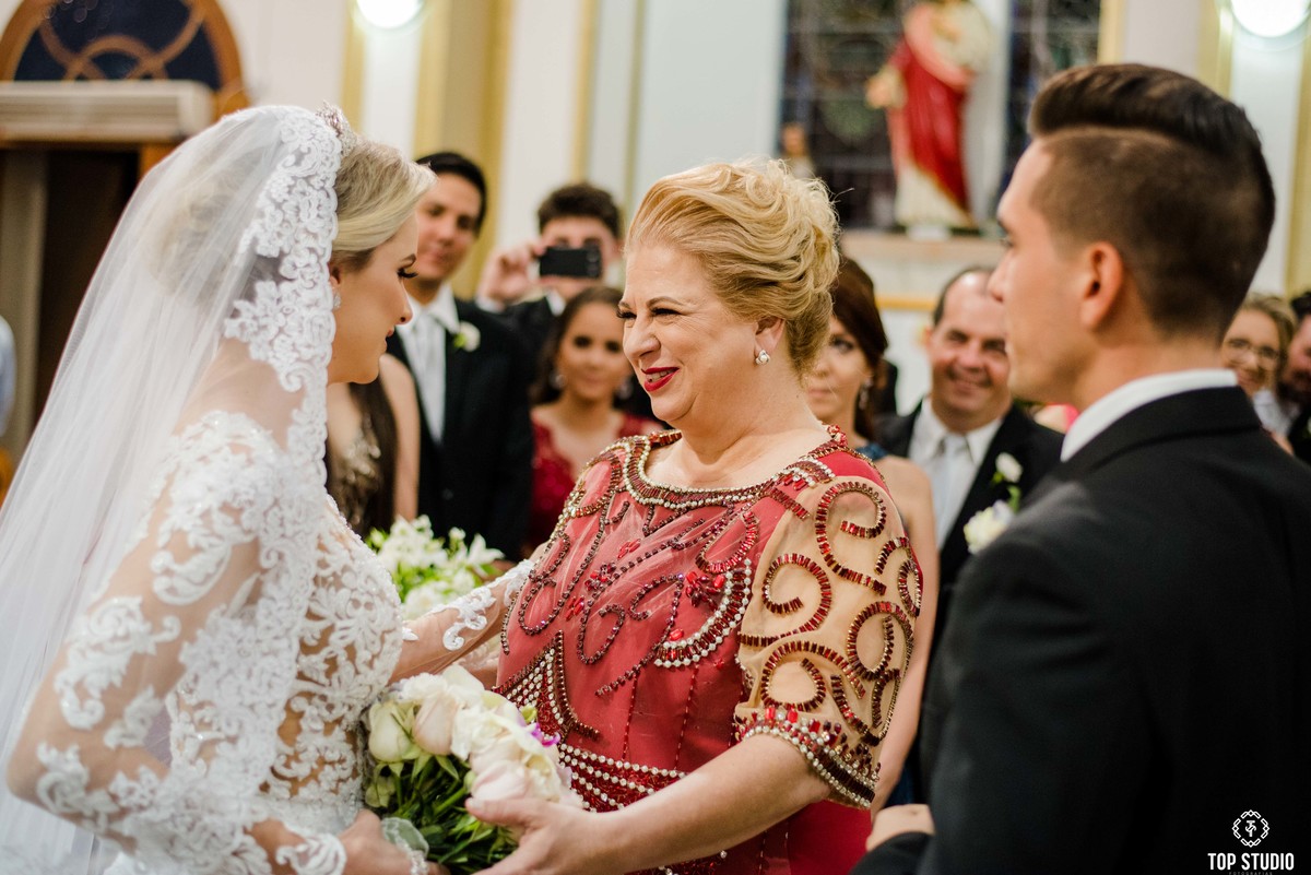 Fotografia casamento Viviany e Higor Paroquia são Jose.