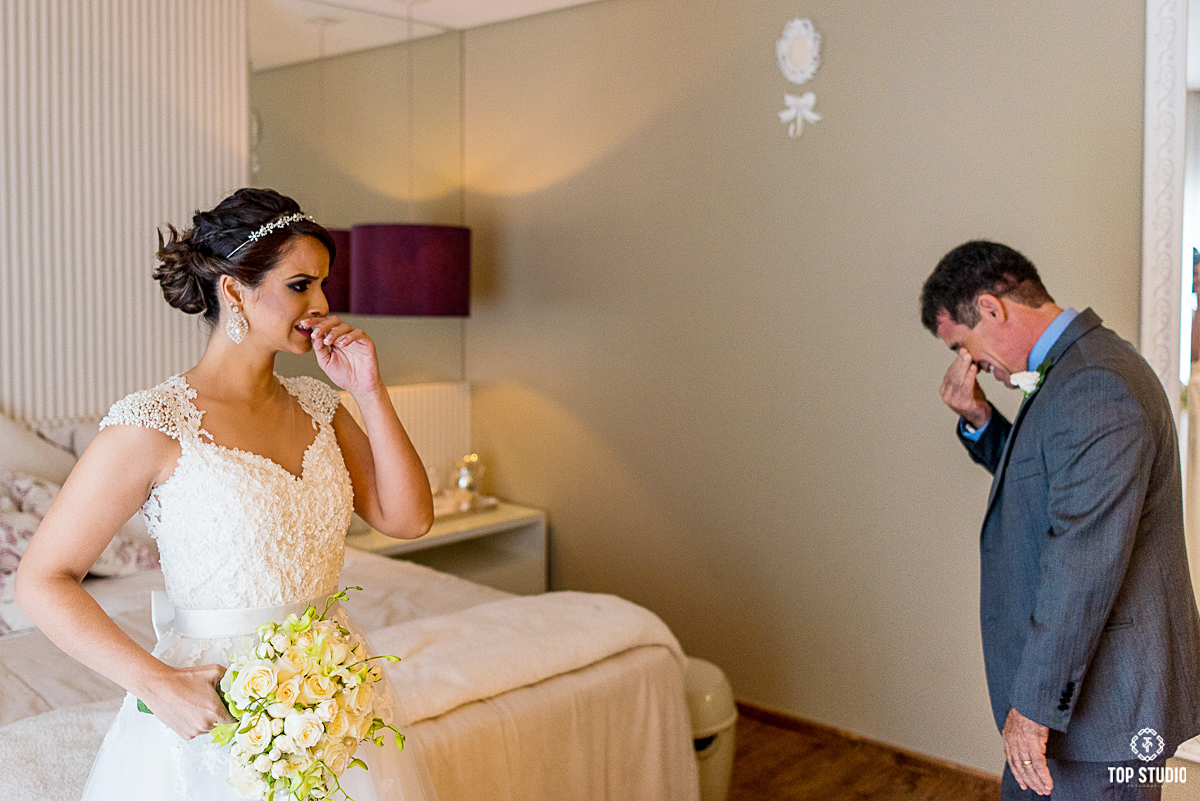 Emoção toma conta.