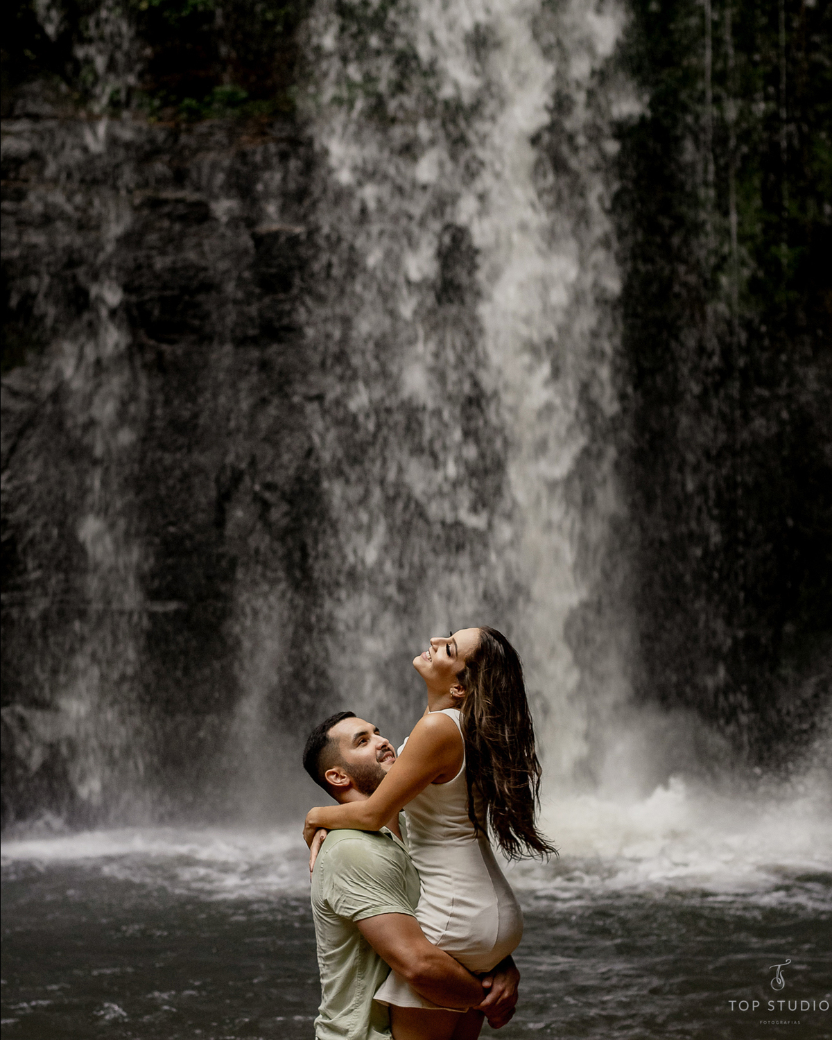 Cachoeira das Araras.