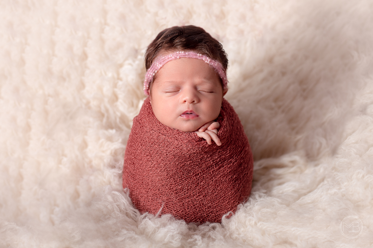 Ensaio Newborn - Os primeiros detalhes da Micaela