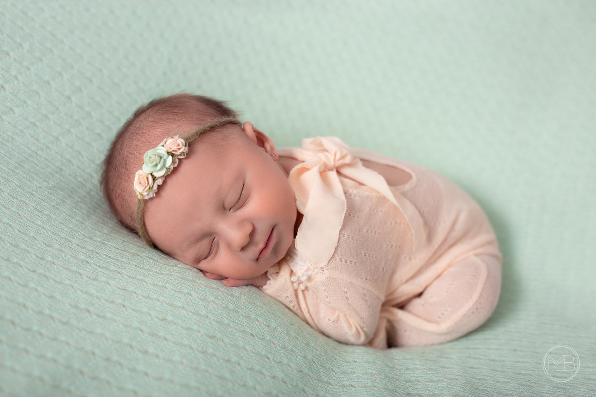 Ensaio Newborn - Os primeiros detalhes da Heloísa