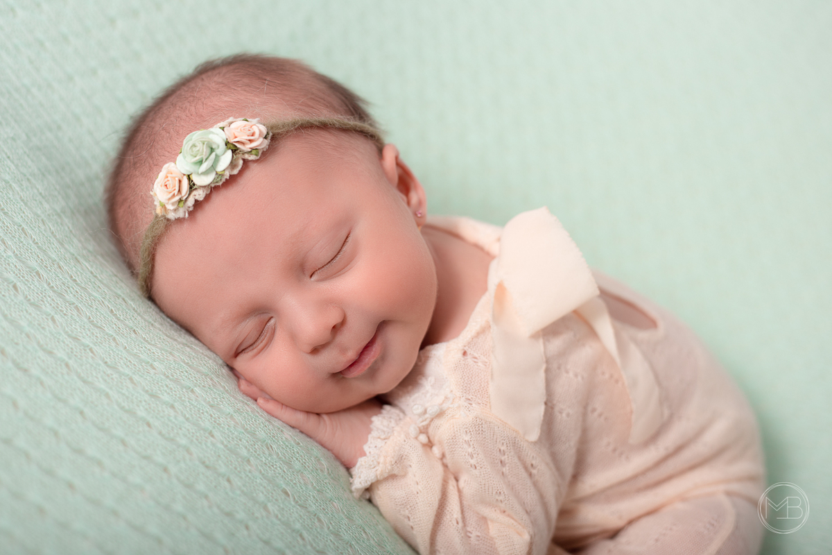 Ensaio Newborn - Os primeiros detalhes da Heloísa